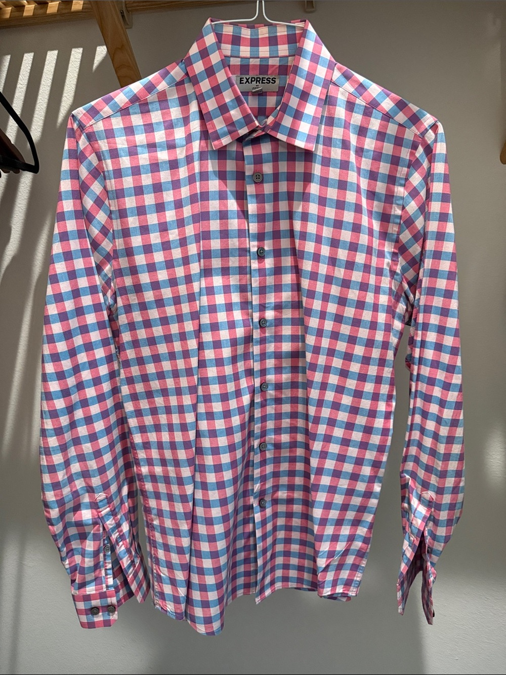 Express men’s fitted button down shirt size M 15-15.5